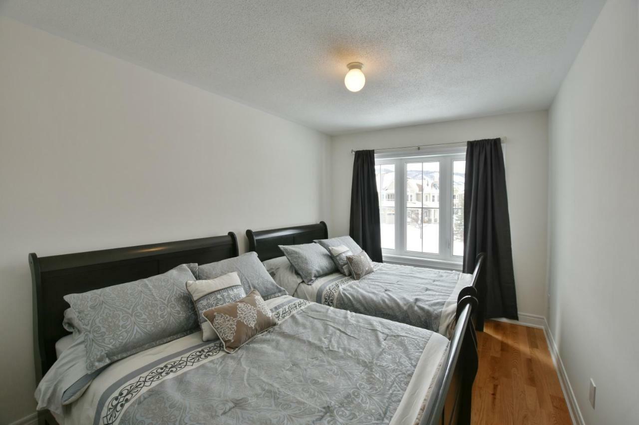 New Blue Mountain Village Snowbridge Executive Townhome Sleeps 10 With Outdoor Pool And Shuttle Nottawa Dış mekan fotoğraf